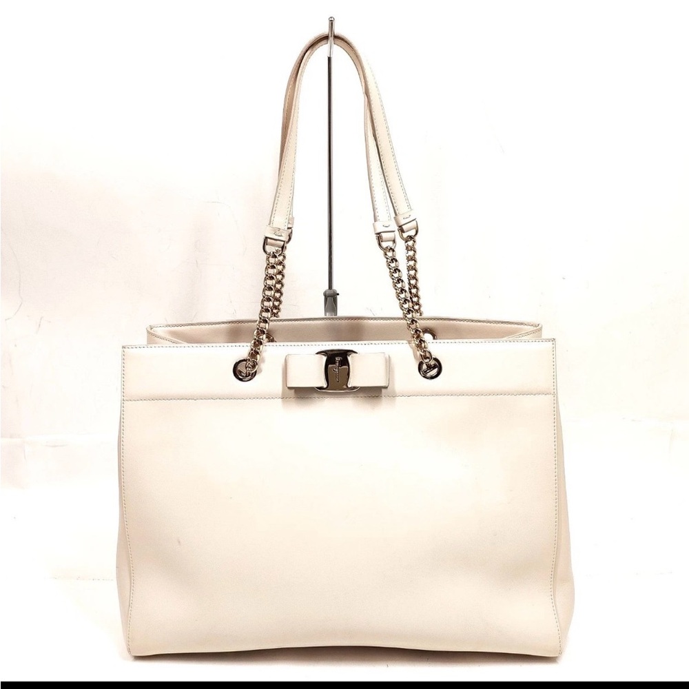 Salvatore Ferragamo Cream Leather Shoulder Tote with Chain Straps